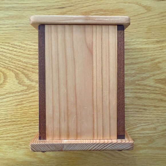 Tzedaka Charity Box Hand Crafted Unique Cross Grain Star of David Judaica - Picture 4 of 9